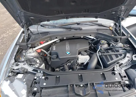 2016 BMW X3 xDrive28I z USA, uszkodzony, nr VIN 5UXWX9C56G0D93337